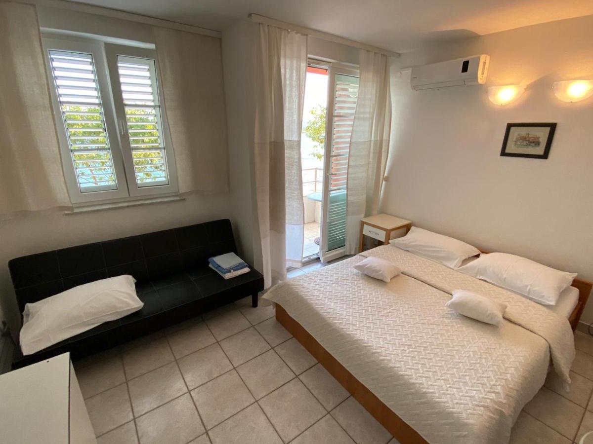 Blue Wave Apartments Turanj Esterno foto