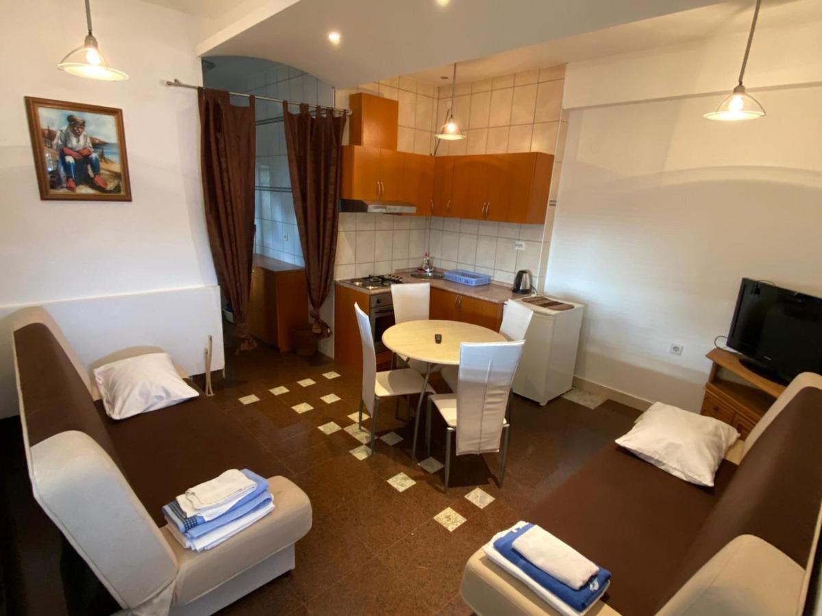 Blue Wave Apartments Turanj Esterno foto