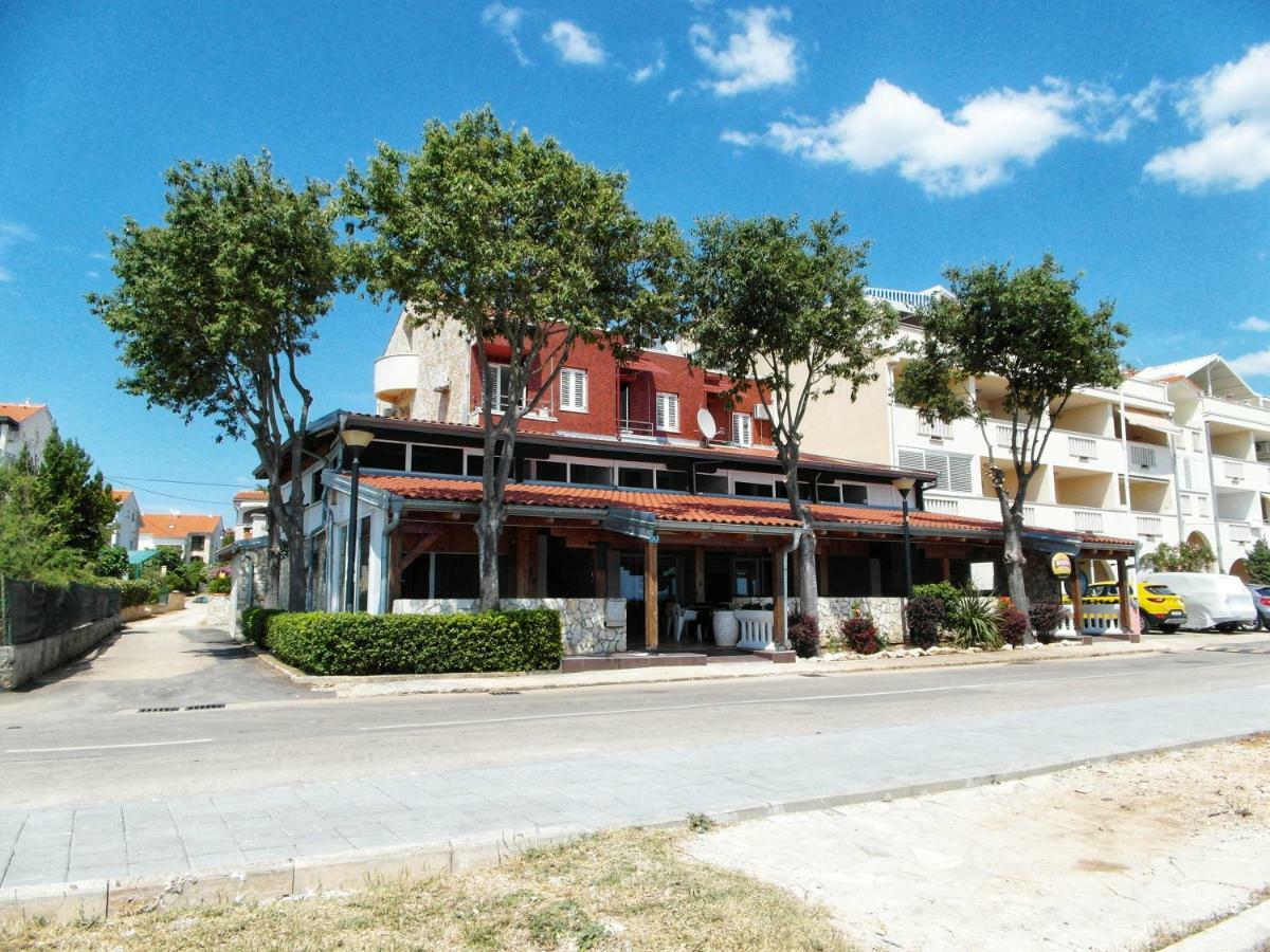 Blue Wave Apartments Turanj Esterno foto