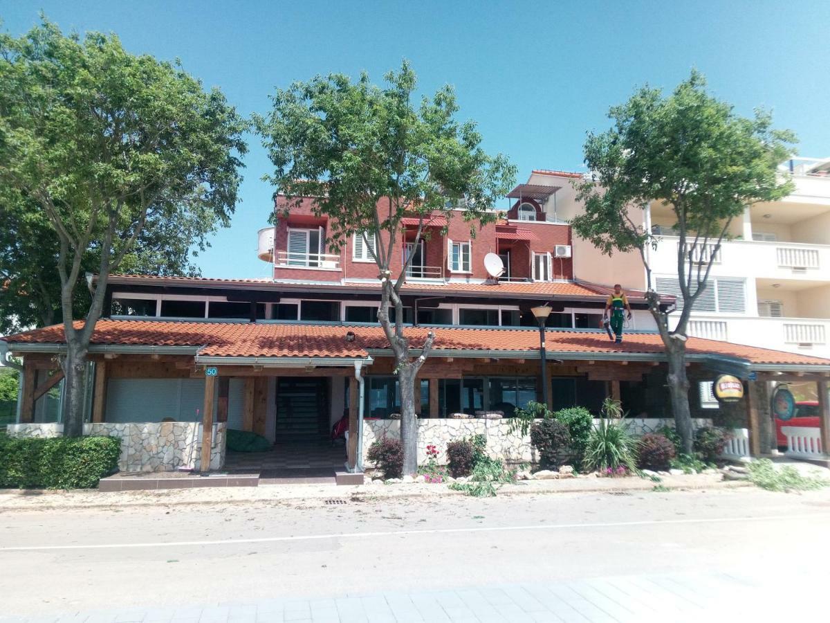 Blue Wave Apartments Turanj Esterno foto