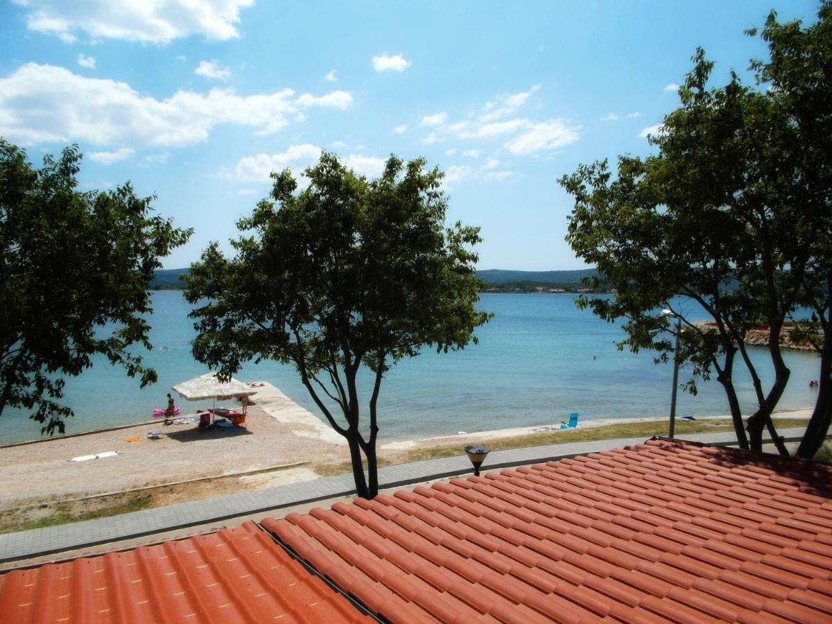 Blue Wave Apartments Turanj Esterno foto